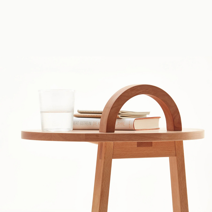 Leva – Accent Table with Handle